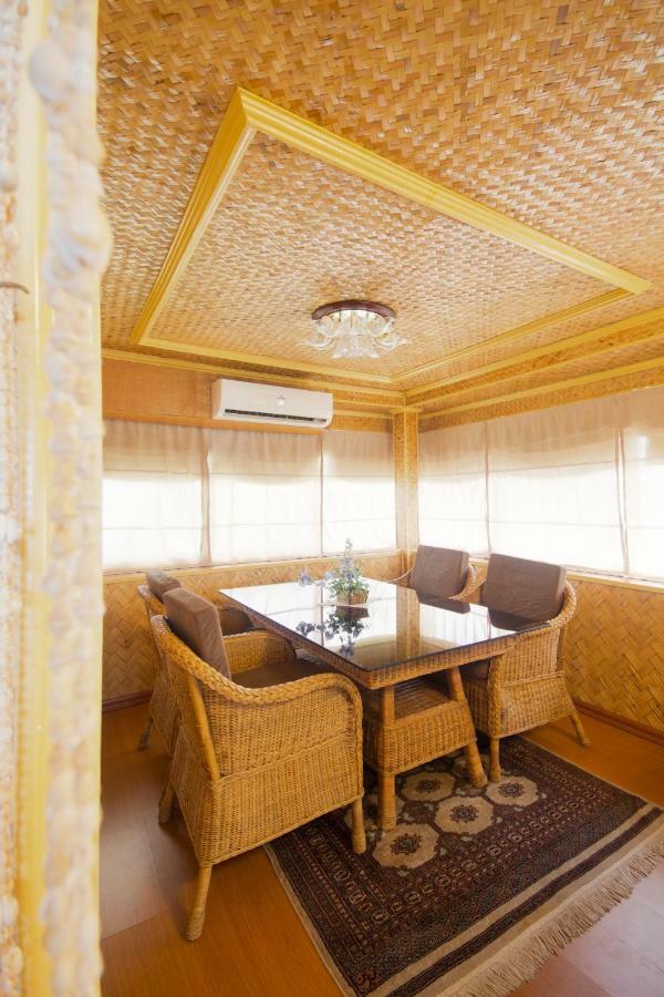 Foxy'S Beach Resort San Vicente  Buitenkant foto